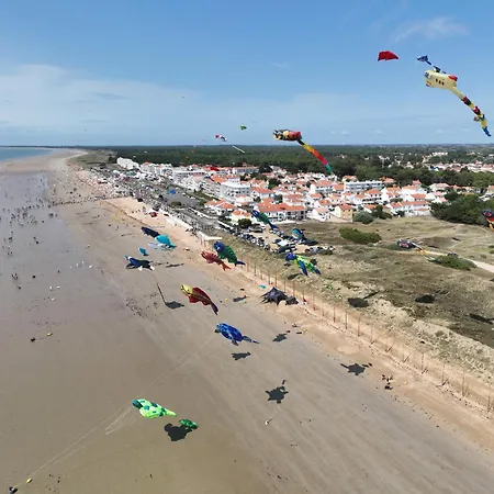 Hotel Camping Le Lagon Bleu *