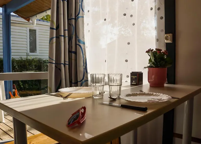 Camping Le Lagon Bleu * Notre-Dame-de-Monts