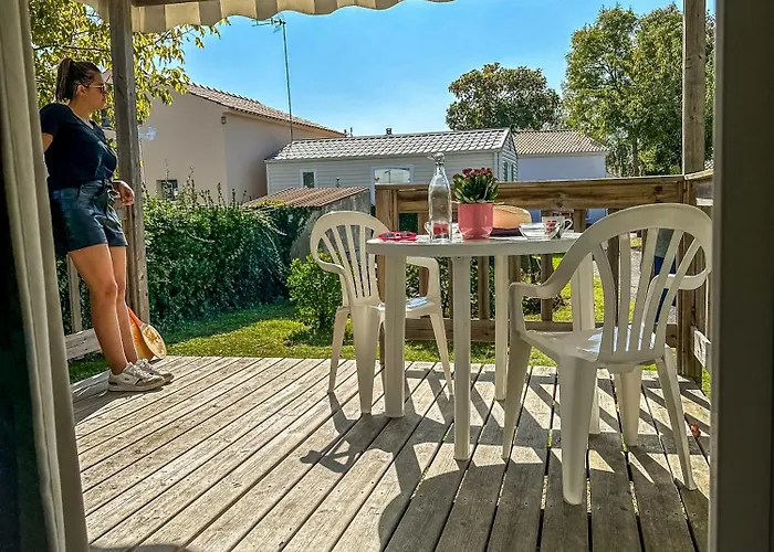 Camping Le Lagon Bleu