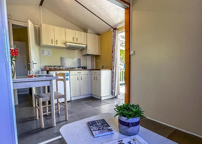 Camping Le Lagon Bleu Szálloda Notre-Dame-de-Monts