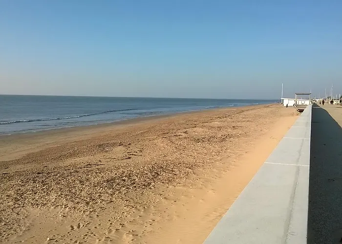 Camping Le Lagon Bleu *