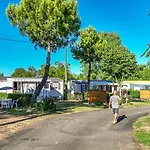 호텔 Camping Le Lagon Bleu