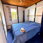 Camping Le Lagon Bleu 노트르담드몽