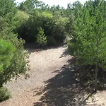 Camping Le Lagon Bleu 노트르담드몽