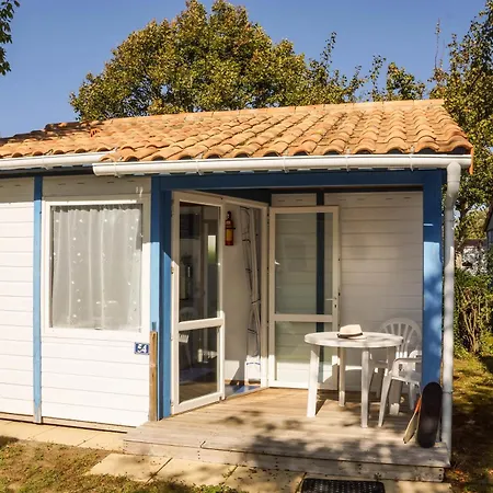 호텔 Camping Le Lagon Bleu *