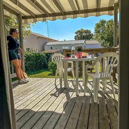 Camping Le Lagon Bleu